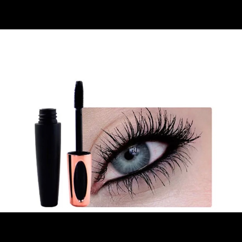 Mascara - Picture 5 of 7
